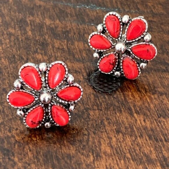 Red Cluster Stud Earrings – Navajo Indian-Inspired Western Silver Tone - Picture 1 of 9